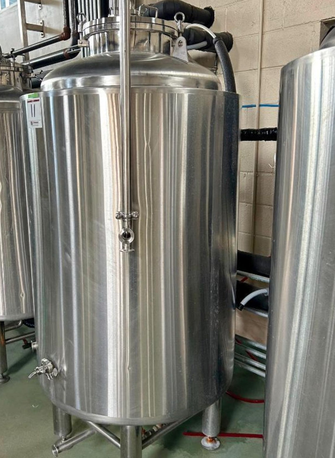 4bbl Glycol Jacketed, insulated, brite tanks/serving tanks
