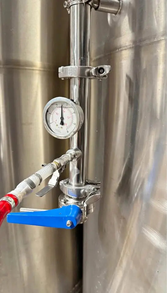 10 BBL Non-Jacketed Serving Tanks