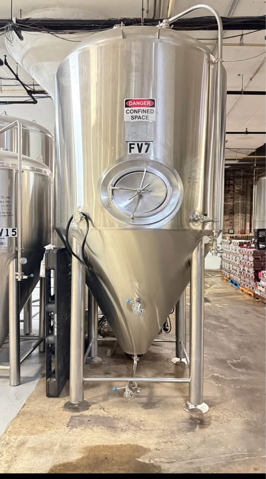 30 BBL Unitank Fermenters – Complete w/ Pipework