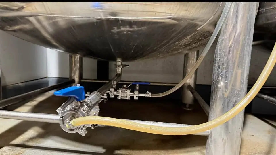 10 BBL Non-Jacketed Serving Tanks