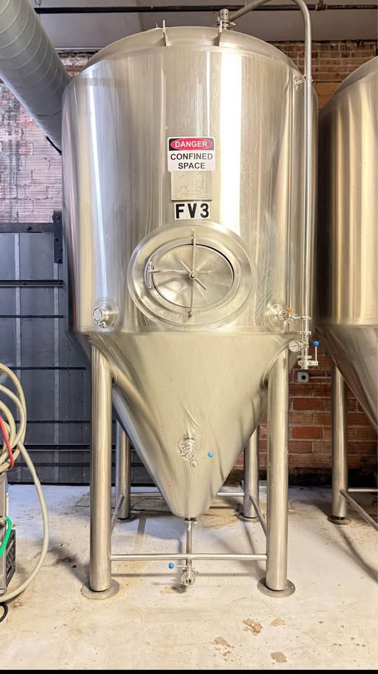 30 BBL Unitank Fermenters – Complete w/ Pipework