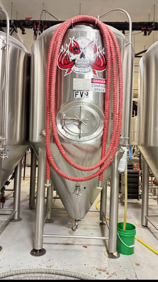 30 BBL Unitank Fermenters – Complete w/ Pipework