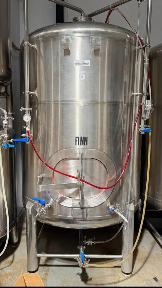 10 BBL Non-Jacketed Serving Tanks