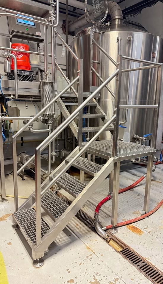 30 BBL Newlands Steam Brewhouse – Complete System w/ Pumps, Pipework & Stand