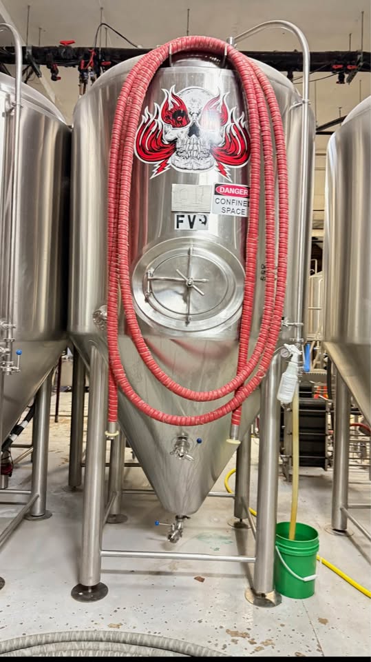 (reduced!) 30 BBL Unitank Fermenters – Complete w/ Pipework