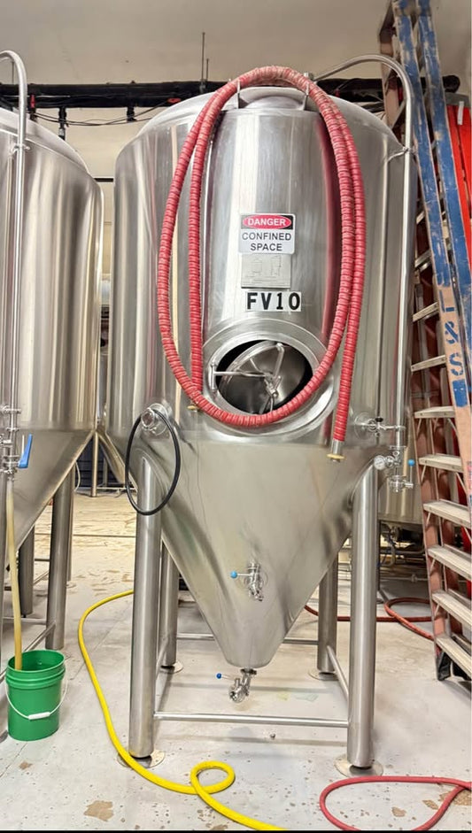 (reduced!) 30 BBL Unitank Fermenters – Complete w/ Pipework