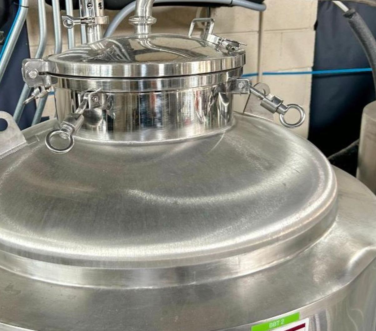 4bbl Glycol Jacketed, insulated, brite tanks/serving tanks
