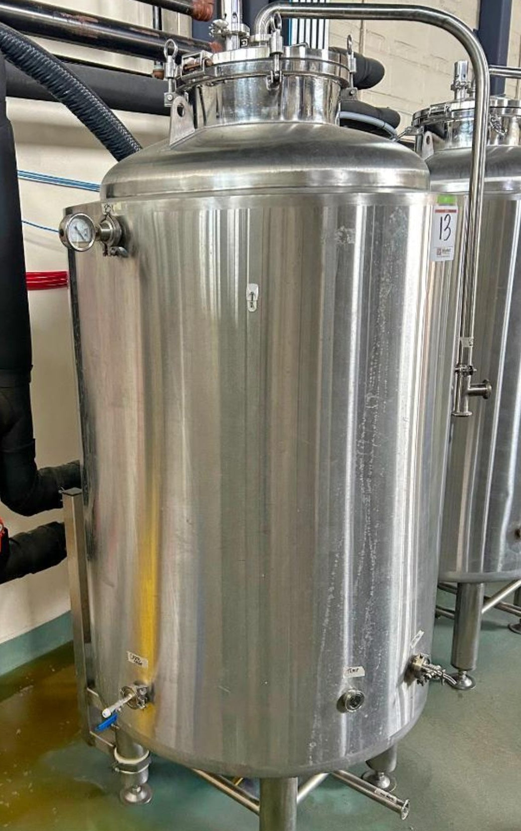 4bbl Glycol Jacketed, insulated, brite tanks/serving tanks