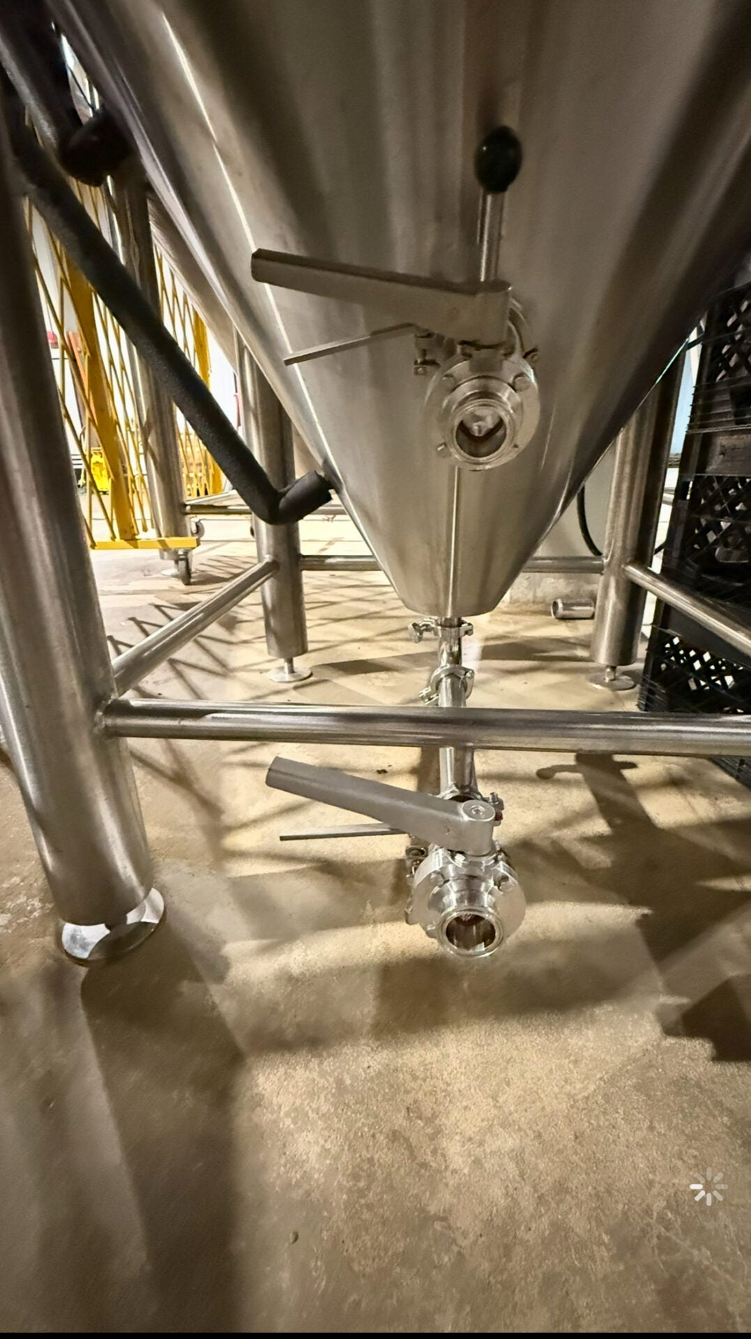 10BBL Brewsmart Unitank – Good Condition | Washington D.C. Closure