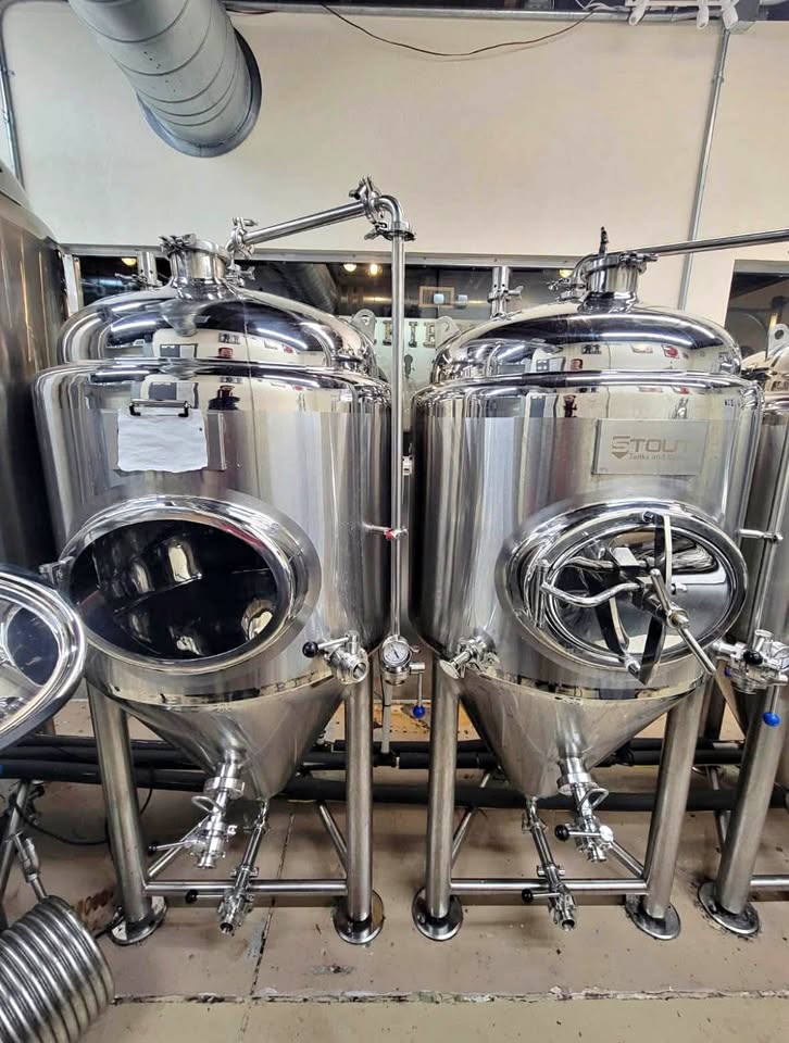 Used 10BBL Stout Unitank / Fermenter – Glycol Jacketed and Insulated - Complete with Pipework