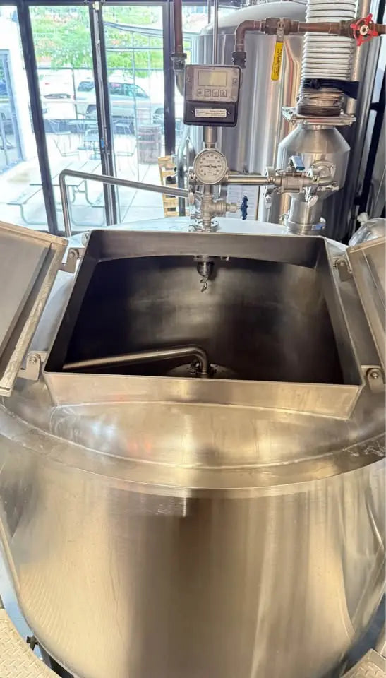 Century 10bbl Steam Brewhouse– Complete System w/ MT, BK, HLT, Platform & Pumps