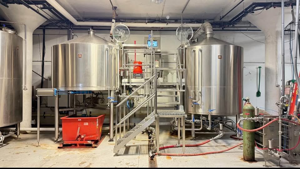 30 BBL Newlands Steam Brewhouse – Complete System w/ Pumps, Pipework & Stand