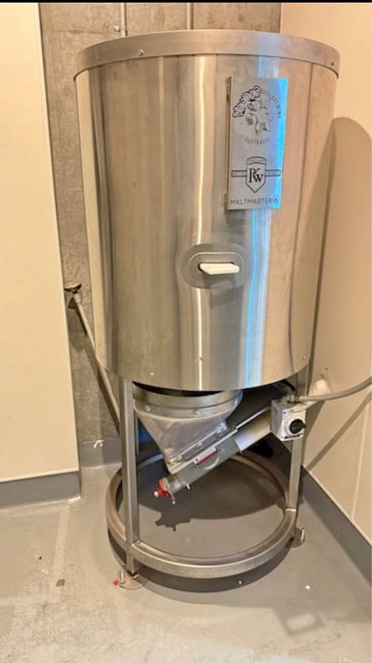 PKW Grist Case & Flex Auger System