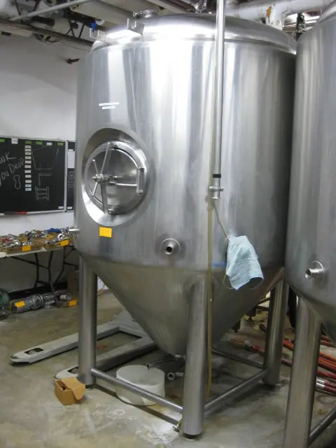 20BBl Deutsche Fermenters- Unitanks Insulated, Low Ceiling Model!! Glycol Jacketed