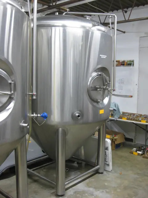 20BBl Deutsche Fermenters- Unitanks Insulated, Low Ceiling Model!! Glycol Jacketed