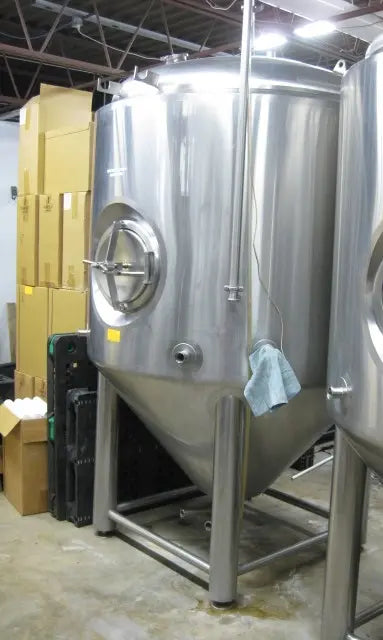 20BBl Deutsche Fermenters- Unitanks Insulated, Low Ceiling Model!! Glycol Jacketed