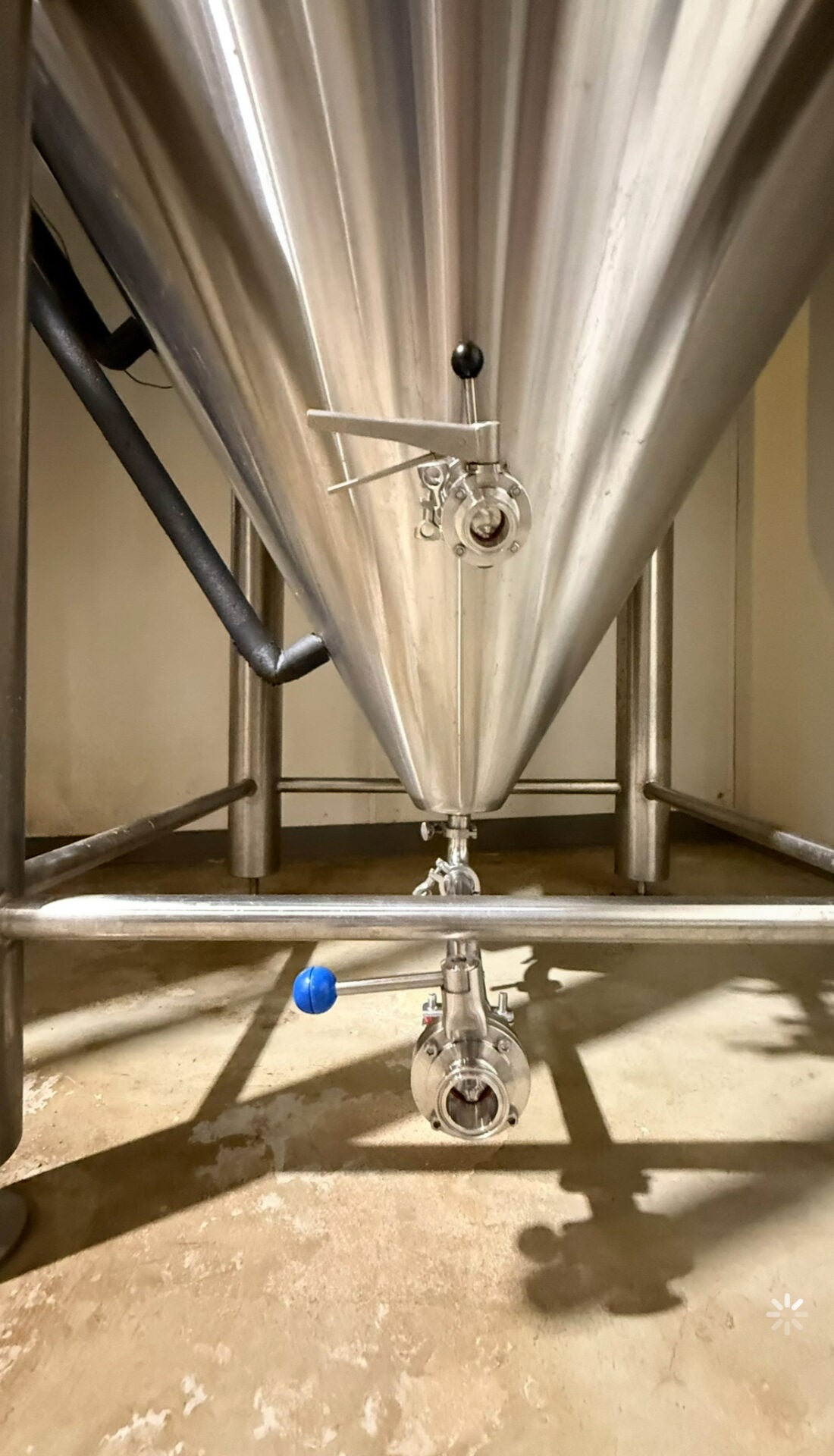 20 BBL BrewSmart Unitanks – From Washington DC Closure