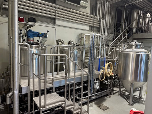 (Reduced!) Lehui 4bbl Steam Brewhouse – Mash/Lauter, Boil Kettle, HLT/CLT Combow/ Controls& Platform