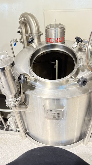 (Reduced!) Lehui 4bbl Steam Brewhouse – Mash/Lauter, Boil Kettle, HLT/CLT Combow/ Controls& Platform