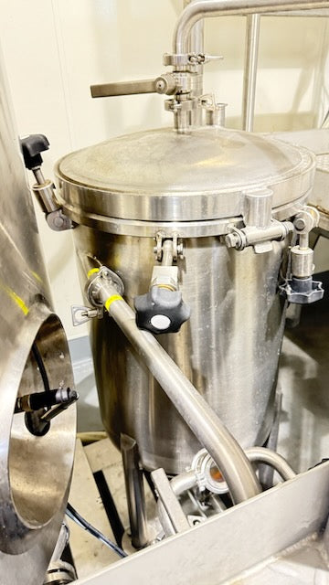 (Reduced!) Lehui 4bbl Steam Brewhouse – Mash/Lauter, Boil Kettle, HLT/CLT Combow/ Controls& Platform