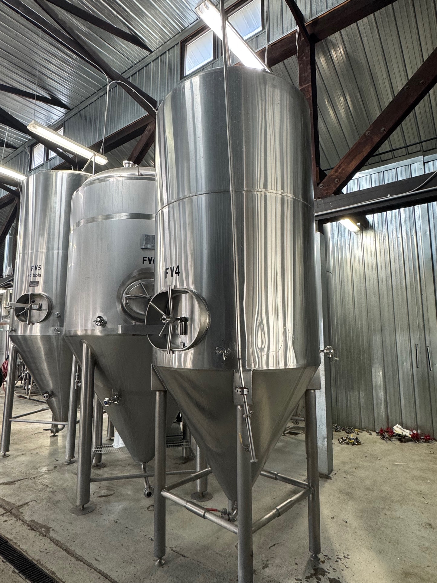 20 bbl Diversity fermenter unitank insulated, glycol jacketed, ~13.5' - 4 Available!